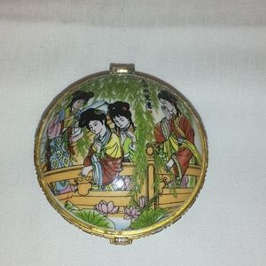 Vintage Chinese trinket box